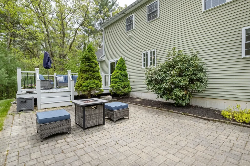 212 Oak Hill Road Barrington NH 03825