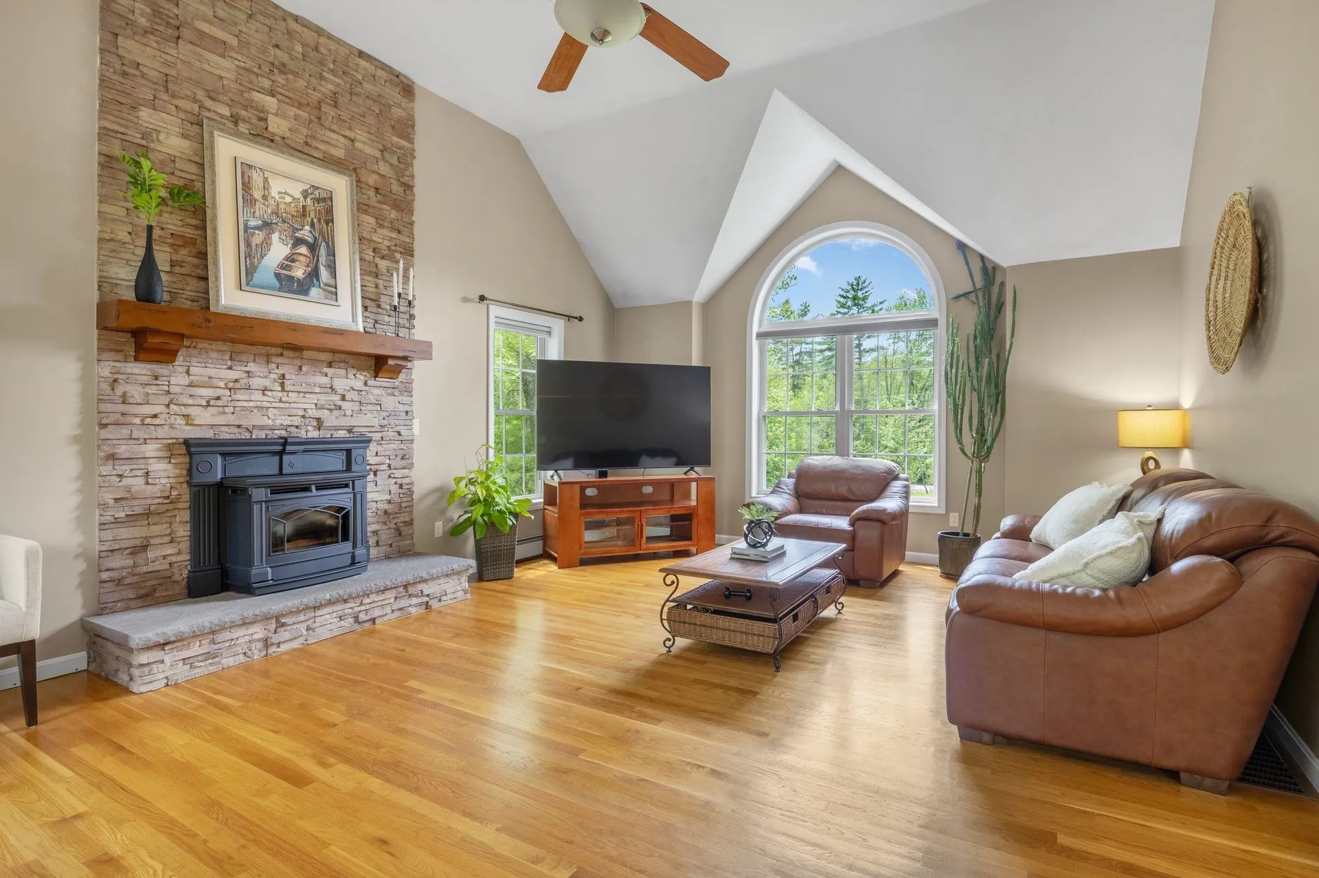 212 Oak Hill Road Barrington NH 03825