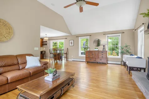 212 Oak Hill Road Barrington NH 03825
