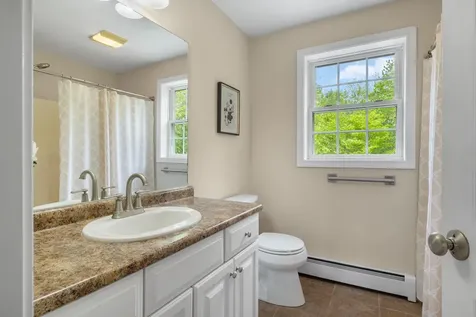 212 Oak Hill Road Barrington NH 03825