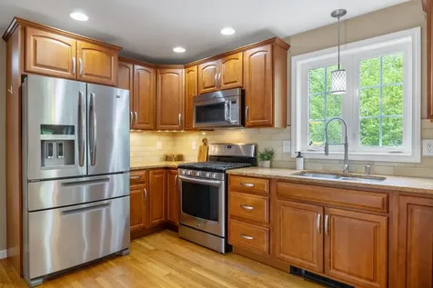 212 Oak Hill Road Barrington NH 03825