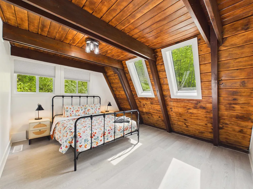 165 Silver Spring Hill Road Pittsfield VT 05762