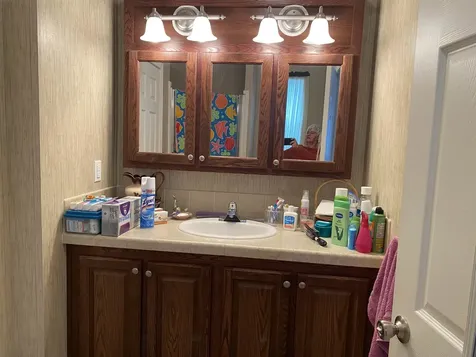 20 Spruce Court Seabrook NH 03874