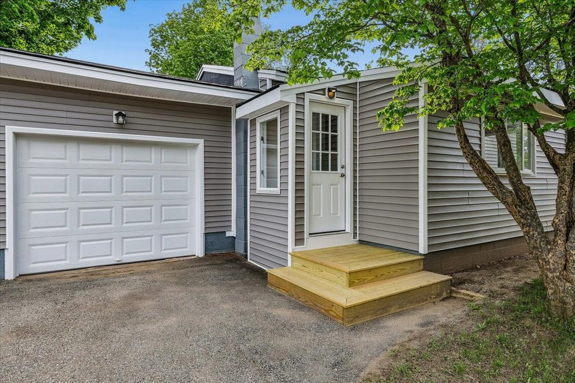 38 Western Avenue Rochester NH 03867