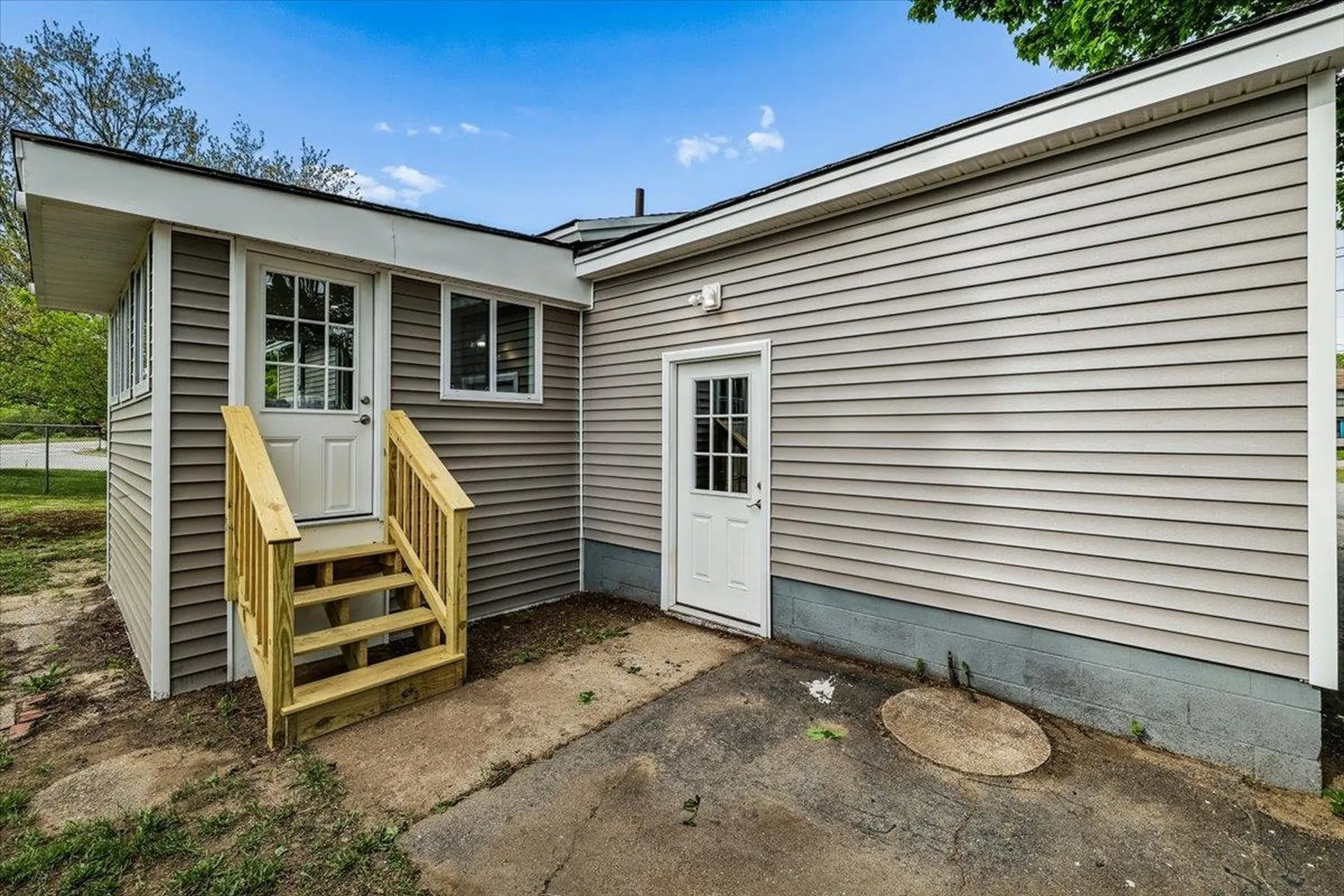 38 Western Avenue Rochester NH 03867