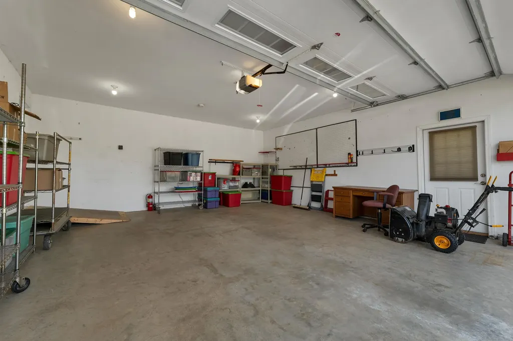 28 Linny Lane Laconia NH 03246