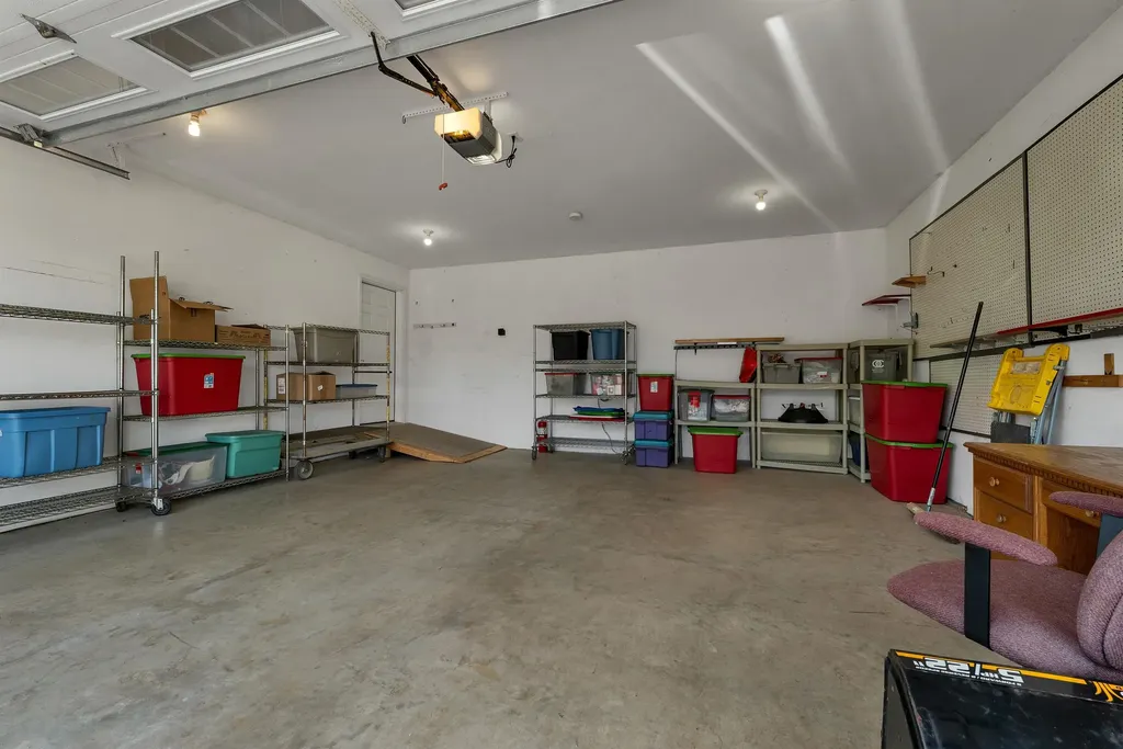 28 Linny Lane Laconia NH 03246
