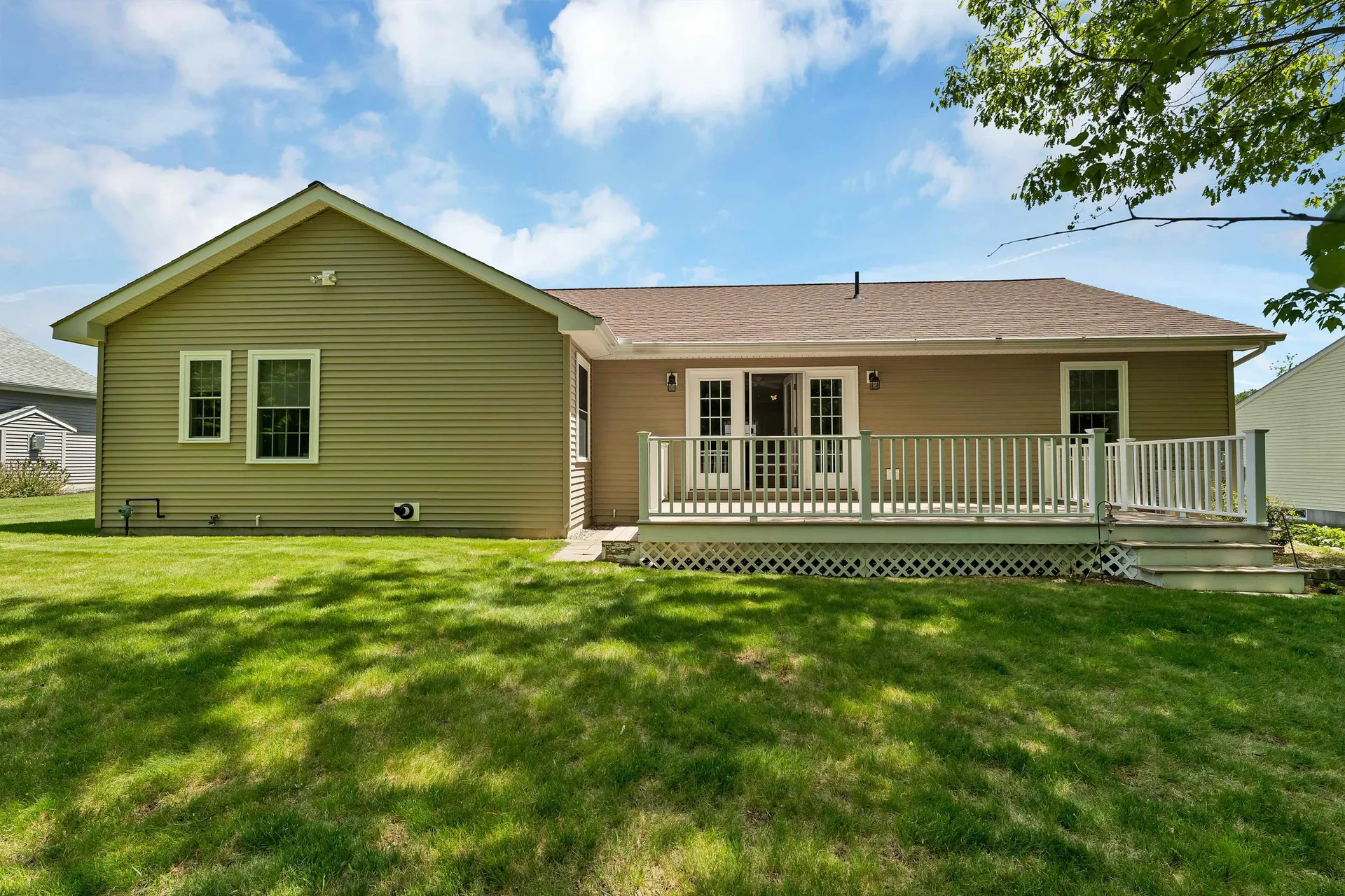 28 Linny Lane Laconia NH 03246