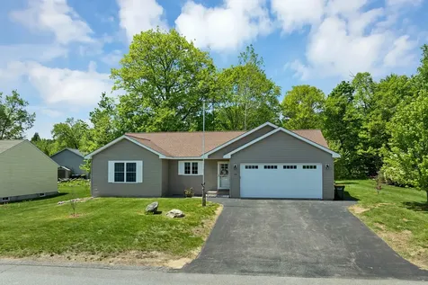 28 Linny Lane Laconia NH 03246