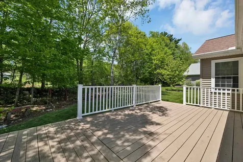 28 Linny Lane Laconia NH 03246