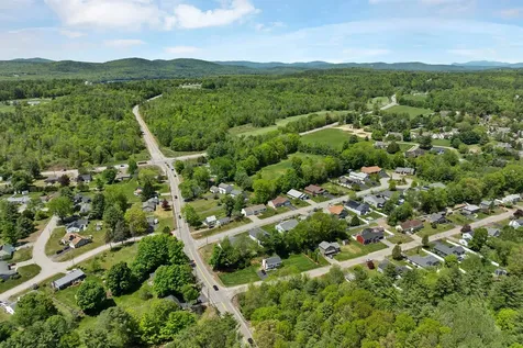 28 Linny Lane Laconia NH 03246
