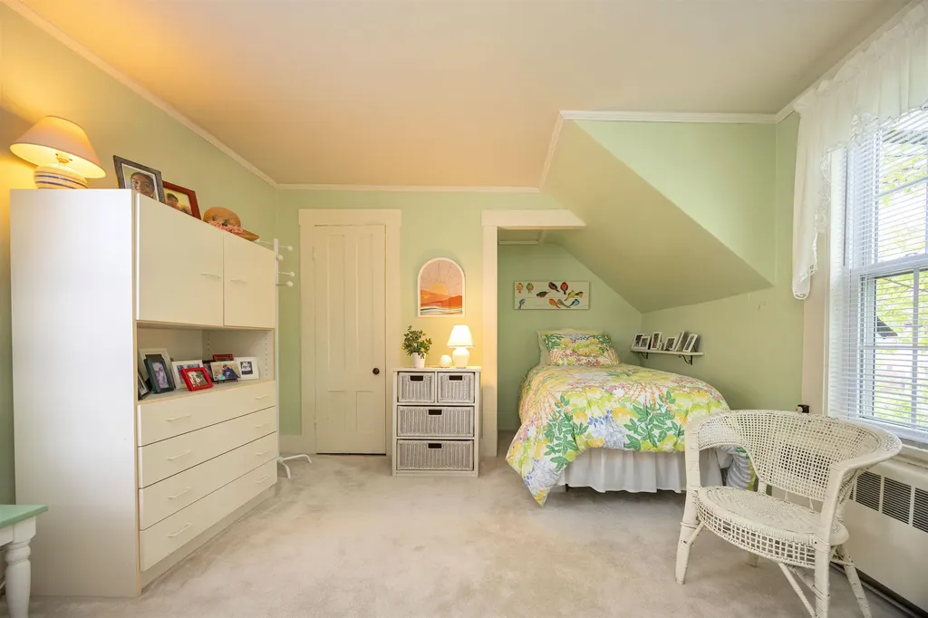 179 Mount Pleasant Street St. Johnsbury VT 05819