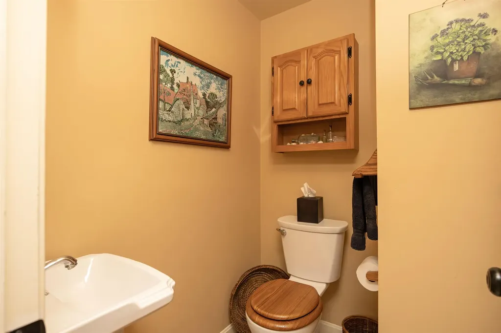 179 Mount Pleasant Street St. Johnsbury VT 05819
