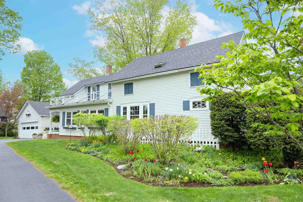 179 Mount Pleasant Street St. Johnsbury VT 05819