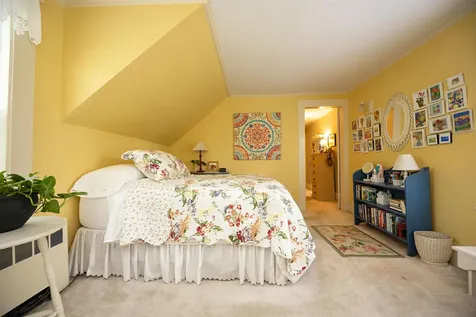 179 Mount Pleasant Street St. Johnsbury VT 05819