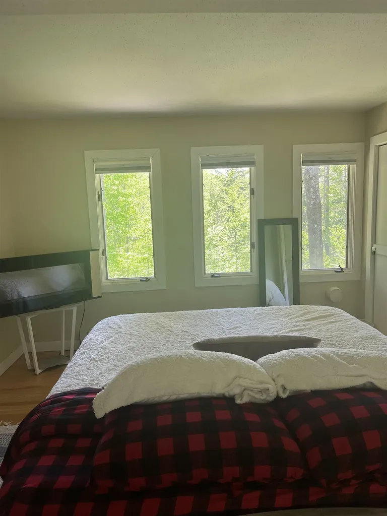 141 Great Hawk Road Rochester VT 05767