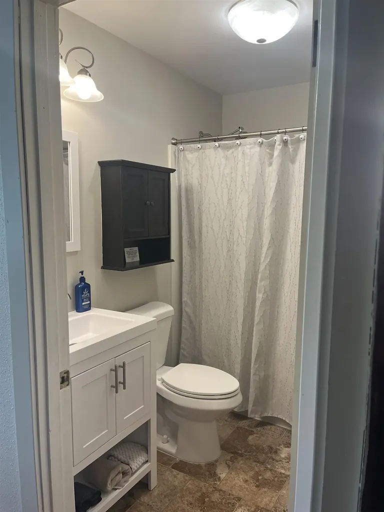 141 Great Hawk Road Rochester VT 05767