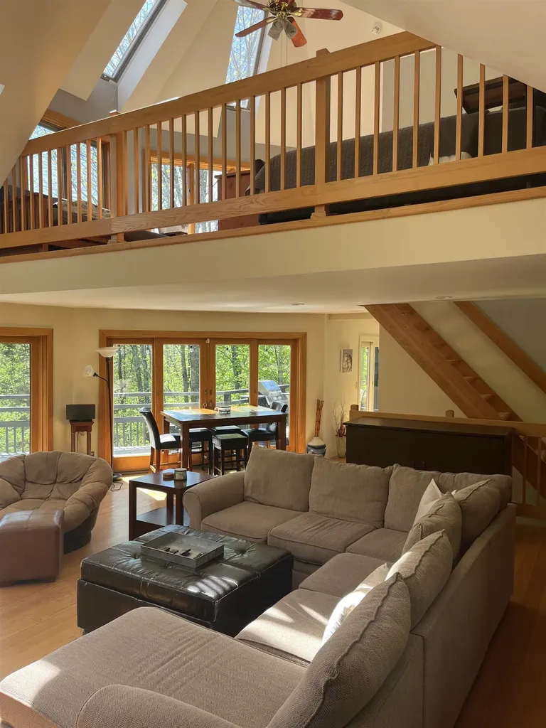 141 Great Hawk Road Rochester VT 05767