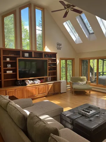 141 Great Hawk Road Rochester VT 05767