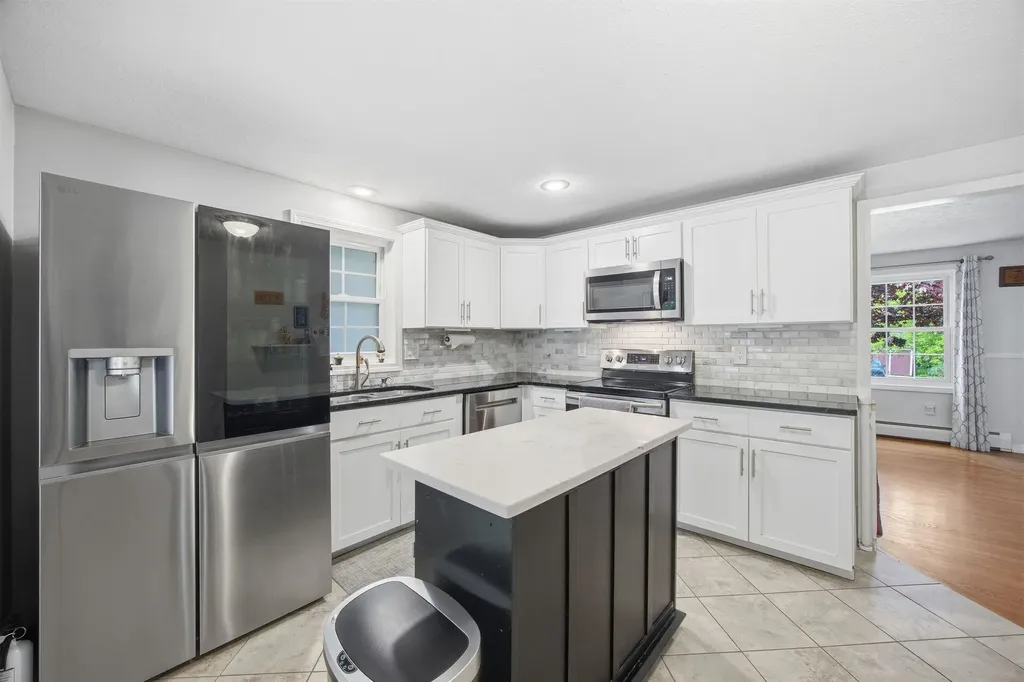 9 Millstream Lane Concord NH 03303