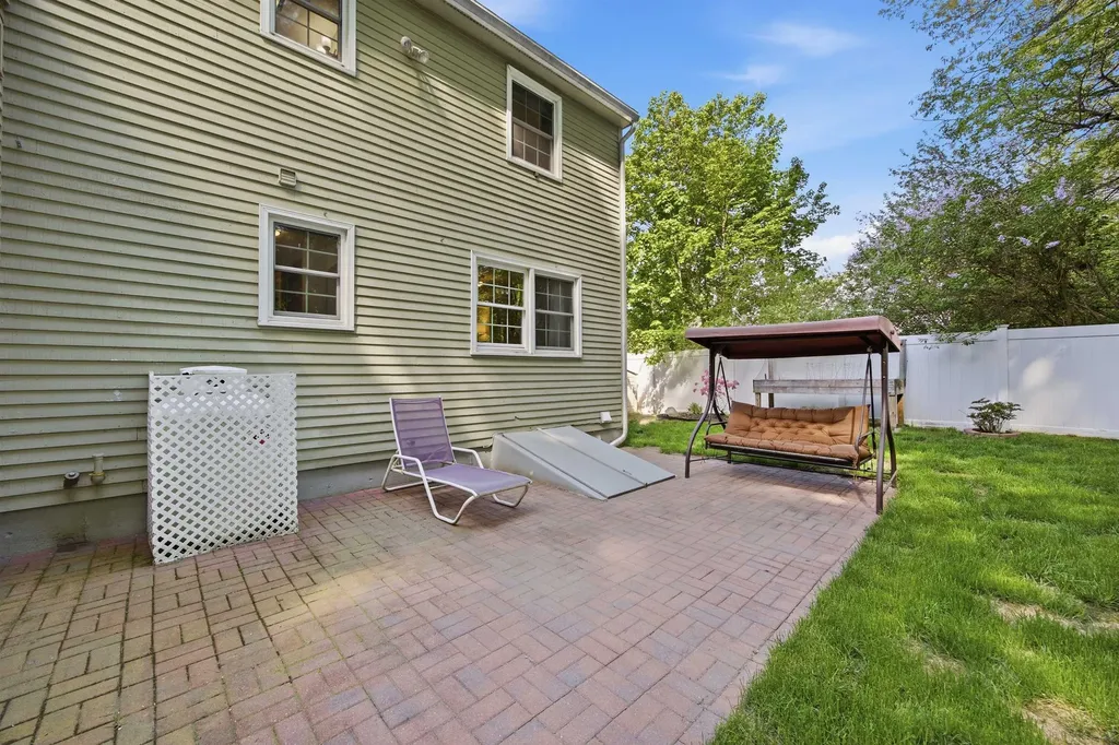 9 Millstream Lane Concord NH 03303