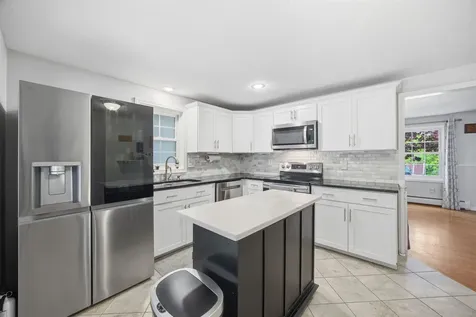 9 Millstream Lane Concord NH 03303