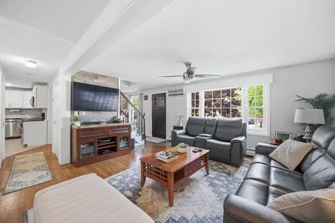9 Millstream Lane Concord NH 03303