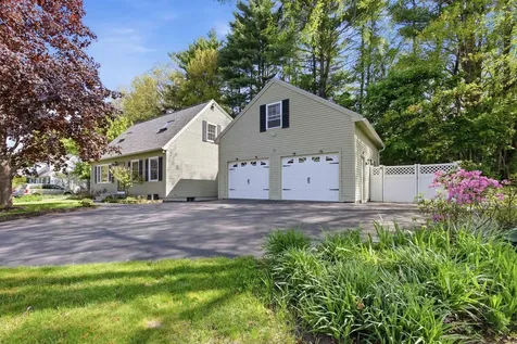 9 Millstream Lane Concord NH 03303