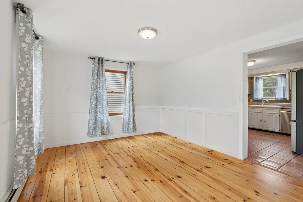 1738 South Road Bradford VT 05033