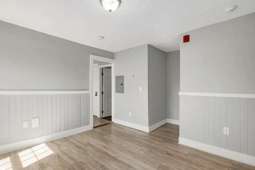 9 Central Street Newmarket NH 03857