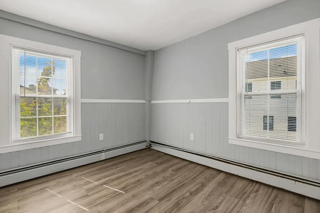 9 Central Street Newmarket NH 03857