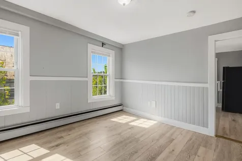 9 Central Street Newmarket NH 03857