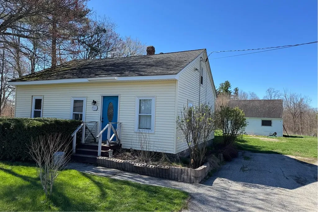 197 Chester Street Chester NH 03036