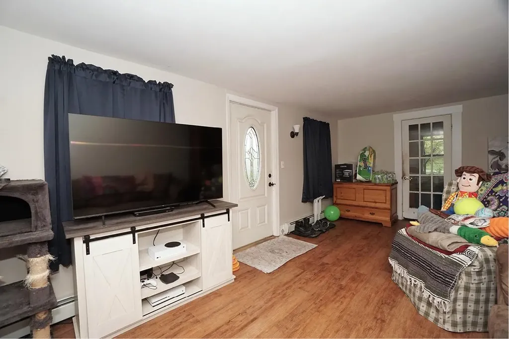 197 Chester Street Chester NH 03036