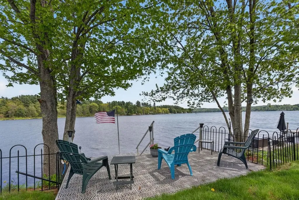 19 Esther Lane Northwood NH 03261