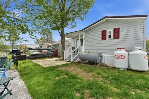 19 Esther Lane Northwood NH 03261