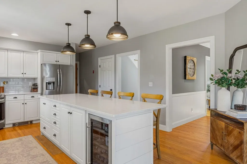 21 Willowbrook Avenue Greenland NH 03840