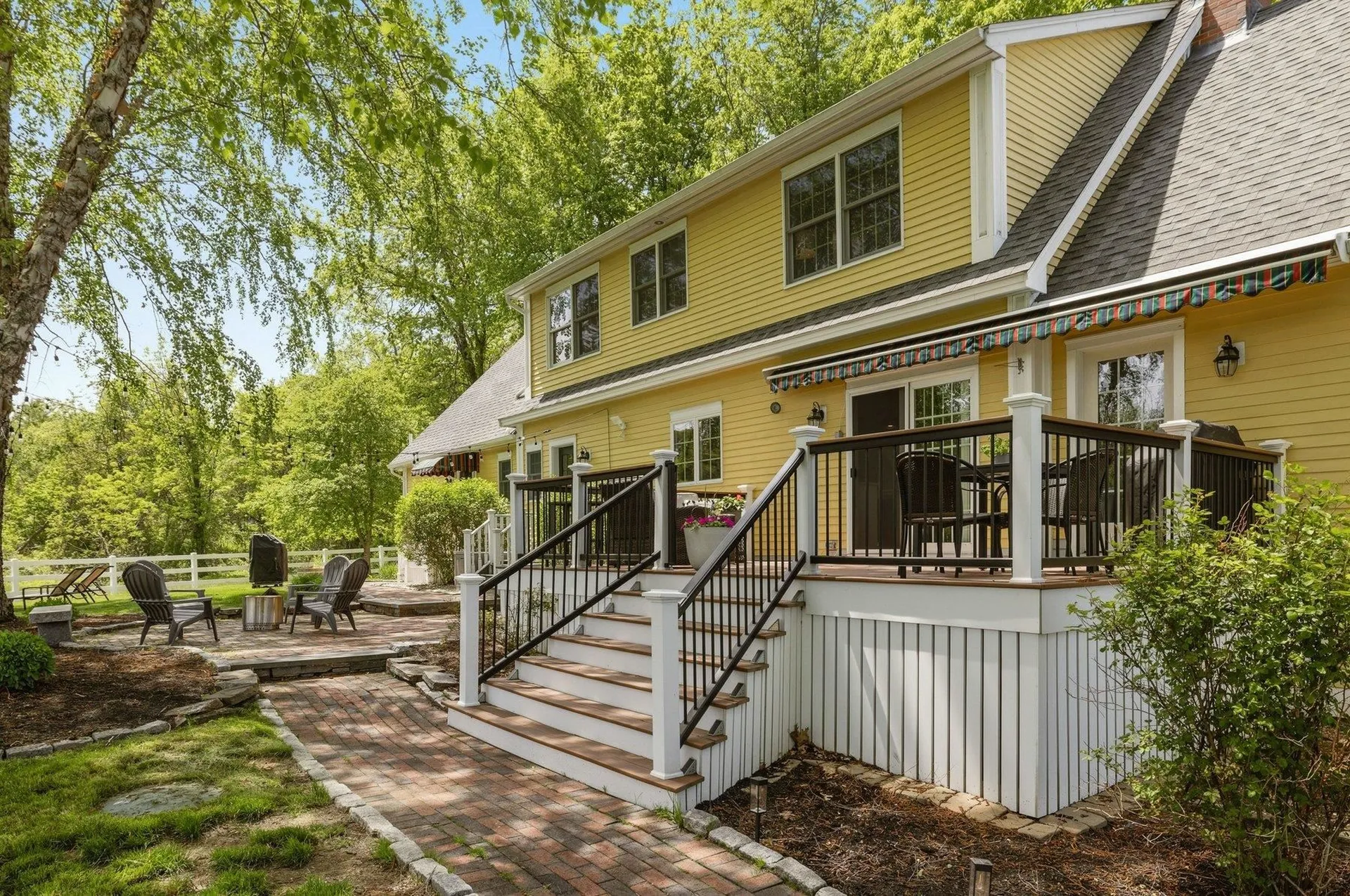 21 Willowbrook Avenue Greenland NH 03840