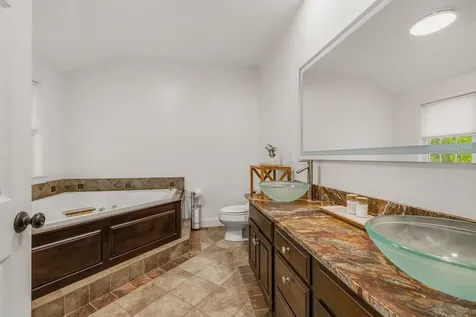 21 Willowbrook Avenue Greenland NH 03840