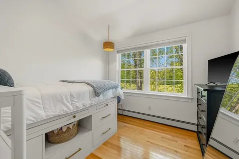 21 Willowbrook Avenue Greenland NH 03840