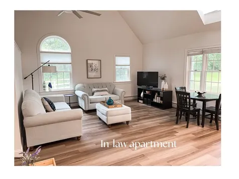 21 Willowbrook Avenue Greenland NH 03840