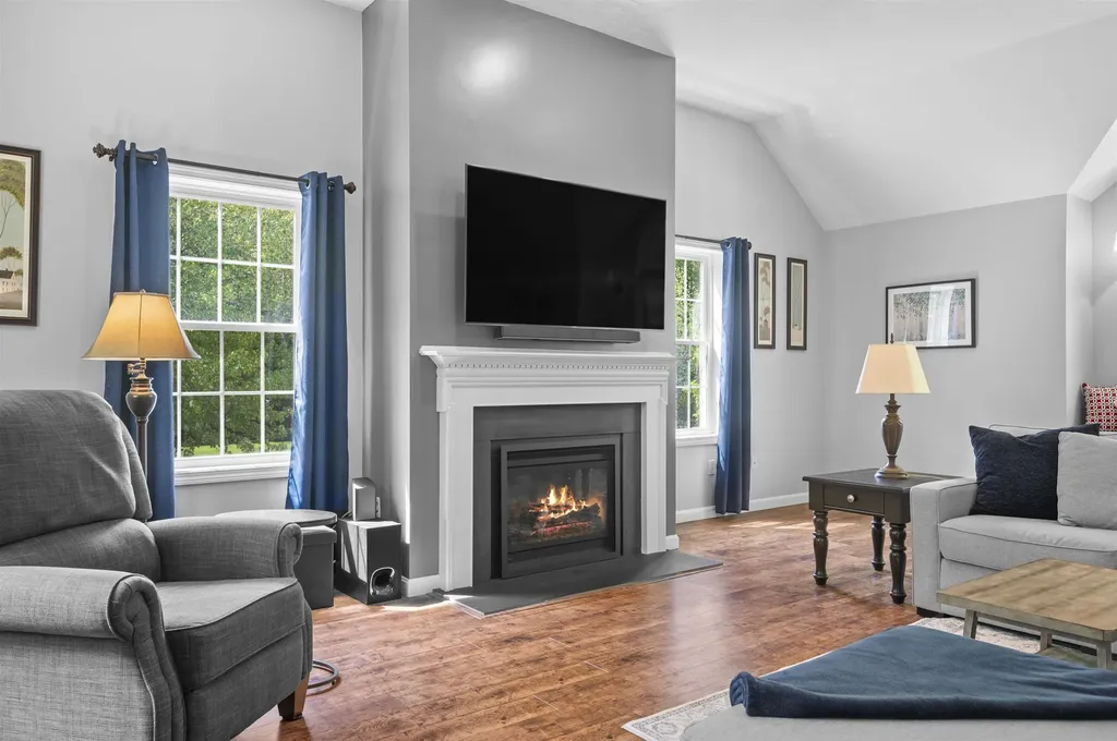 3 Deerhaven Drive Exeter NH 03833