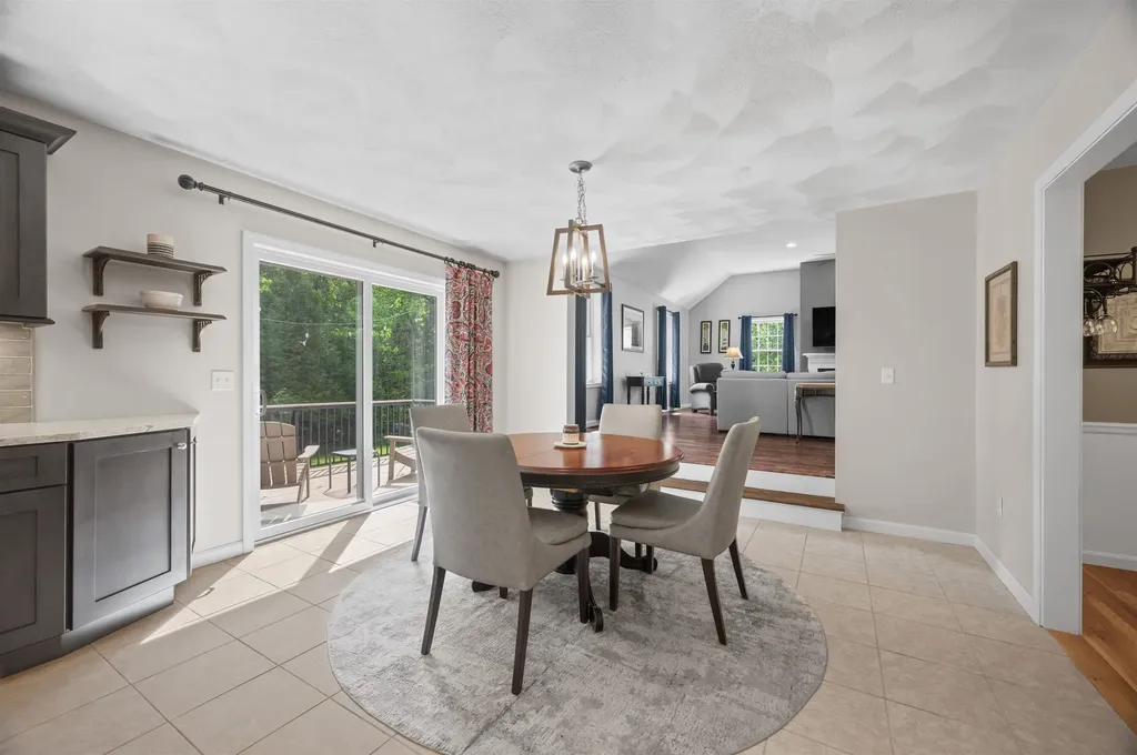 3 Deerhaven Drive Exeter NH 03833
