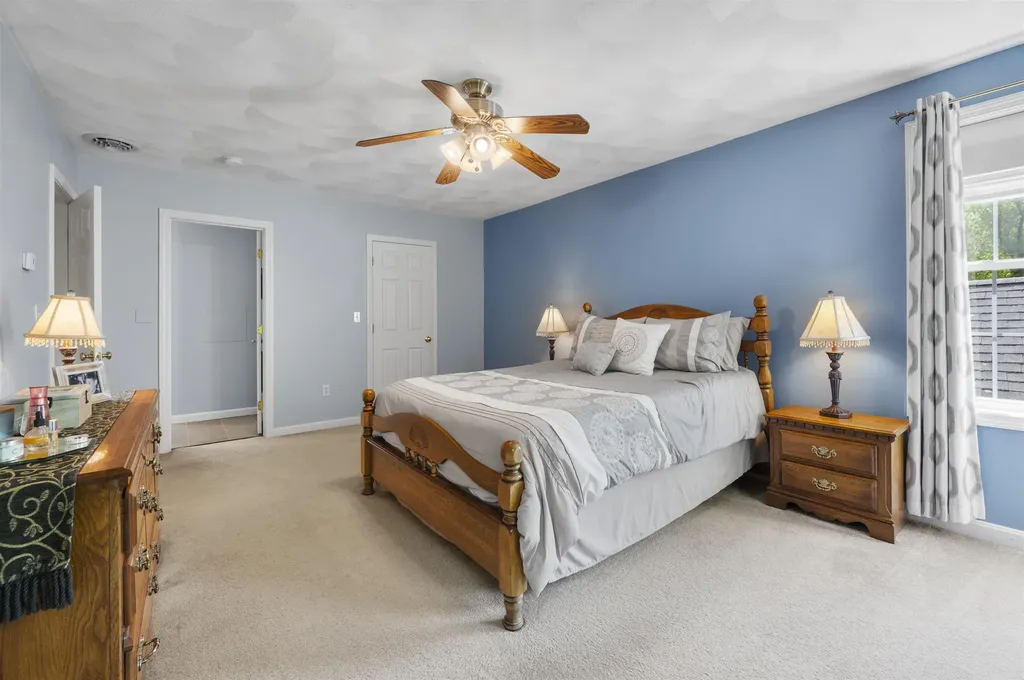 3 Deerhaven Drive Exeter NH 03833
