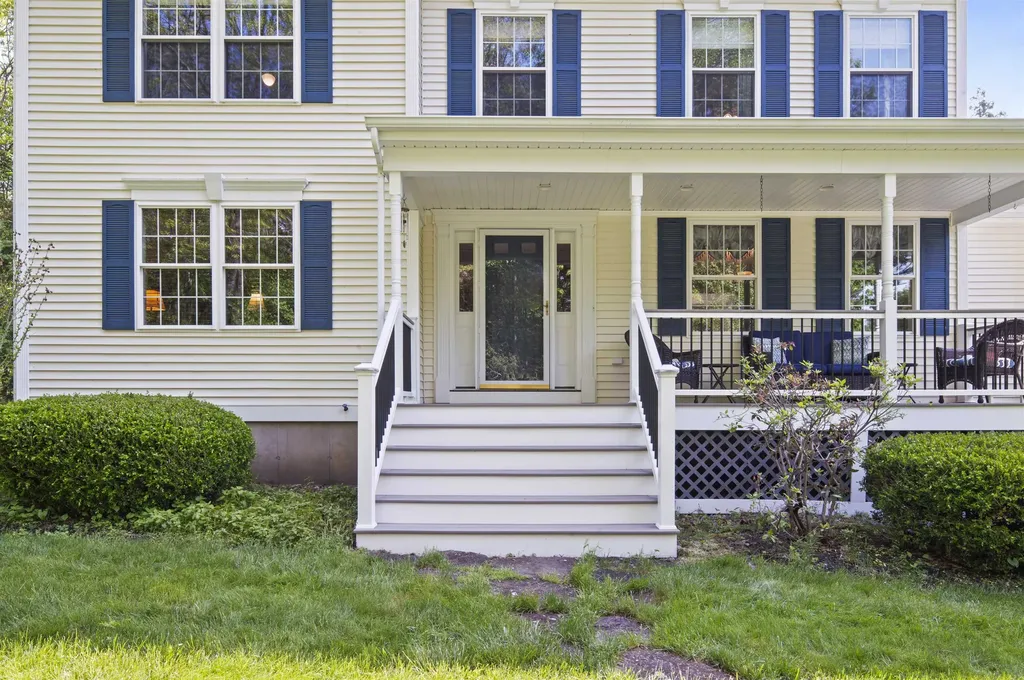 3 Deerhaven Drive Exeter NH 03833