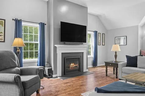 3 Deerhaven Drive Exeter NH 03833