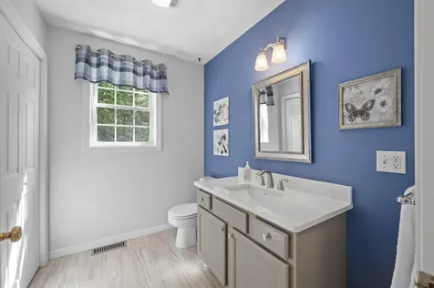 3 Deerhaven Drive Exeter NH 03833