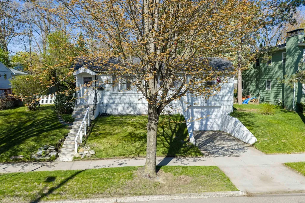 56 Curtis Avenue Burlington VT 05401