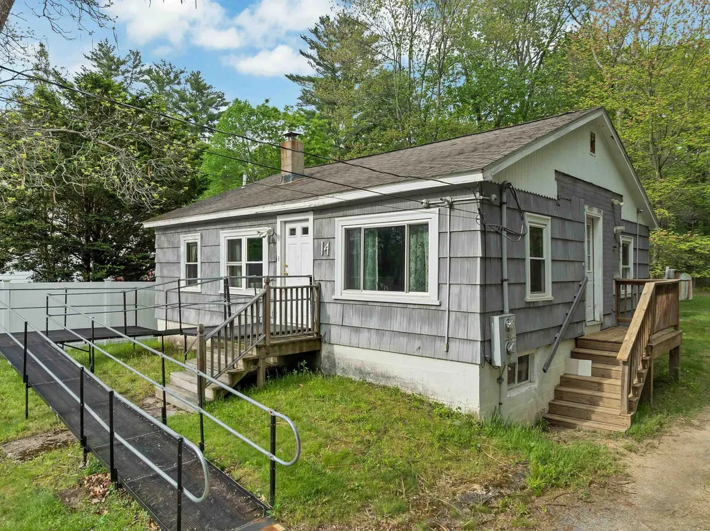 14 Belmont Street Salem NH 03079