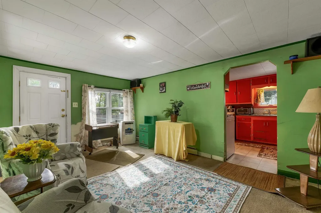 14 Belmont Street Salem NH 03079